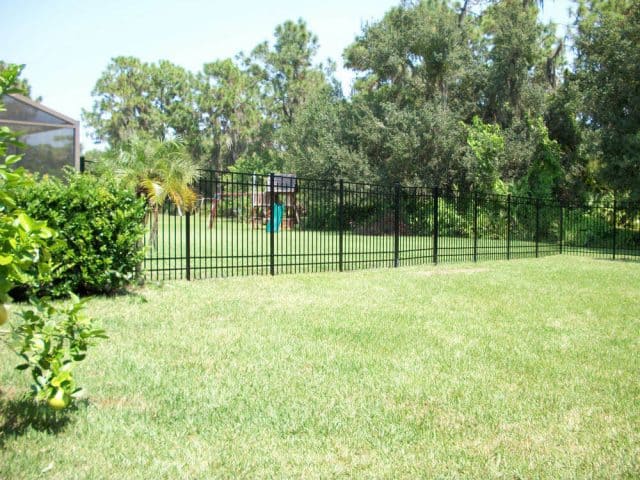 Aluminum Fence - Flat Top Rail