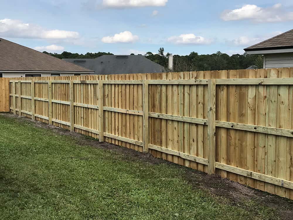 Wood Fence – Board on Board 6