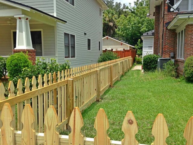 Wood Fence - Picket 6