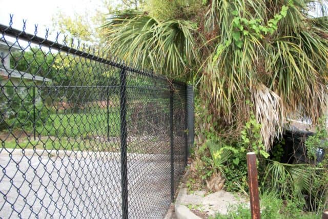 Residential Chain Link Fence 2