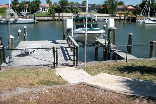 Residential Chain Link Fence 3