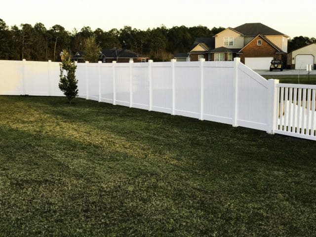 Choose the Franklin TN fence company with over 3,000 stellar customer reviews!