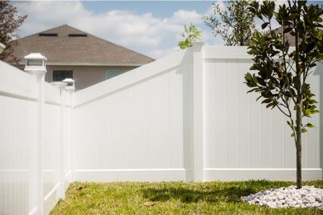 hamilton vinyl privacy fence 4ft to 6f transition