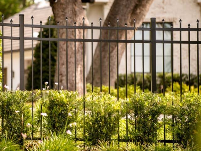 How to Choose the Best Clayton Fence Company?