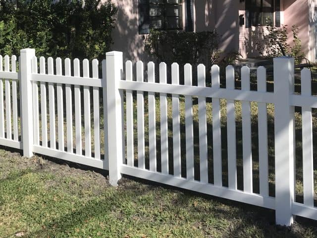 Nolensville Vinyl Fence Company Fabricates High-Quality Fence and Railing Products