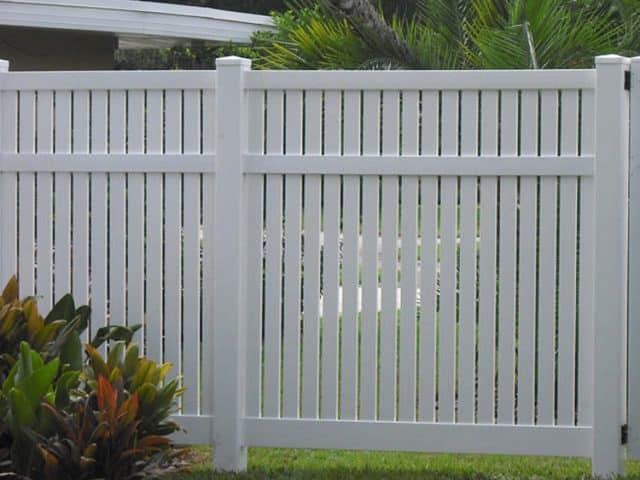 How to Select the Best Sarasota Fence Installation Company
