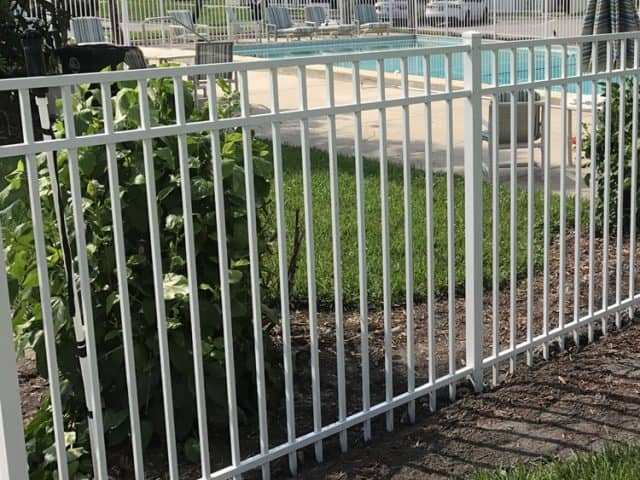Which Sarasota Fence Company Offers the Best Financing Options?