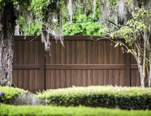 Choose a Turnkey Winter Haven Fence Company for Streamlined Installation and Excellent Customer Service