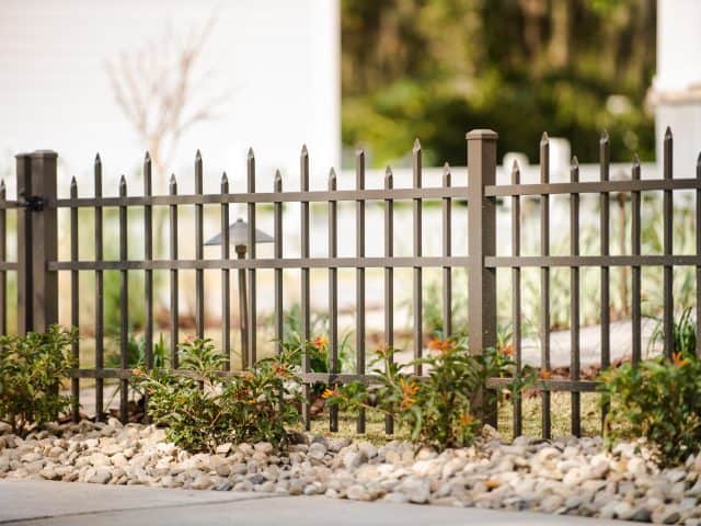 Is a Port Richey Fence Company Required to Carry Insurance?