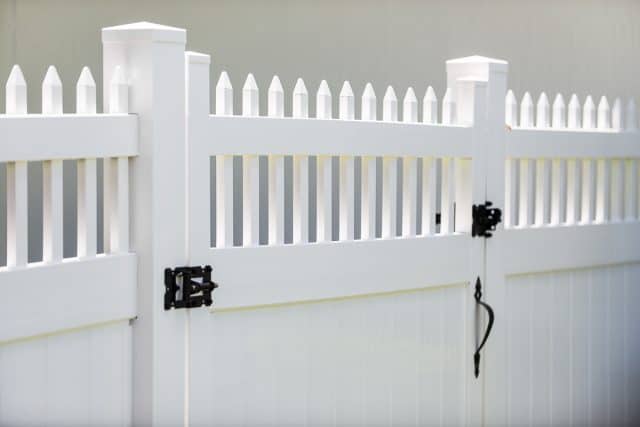 How to Build a Vinyl Fence