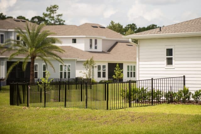 How to Identify an Expert St. Petersburg Fence Company