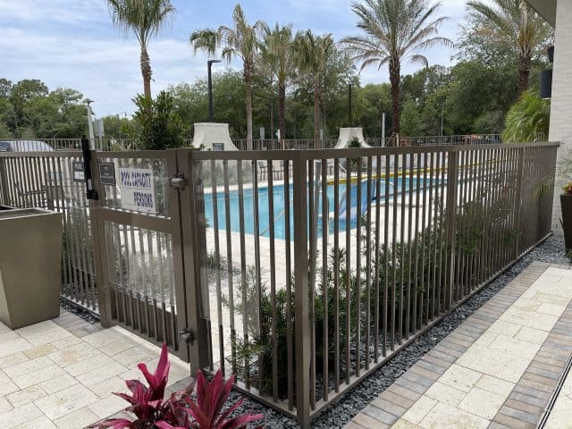 Railing 25