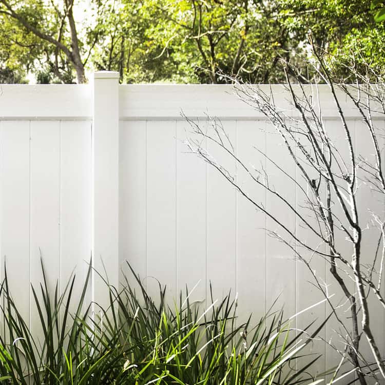 white vinyl privacy fence Marietta Fence Company