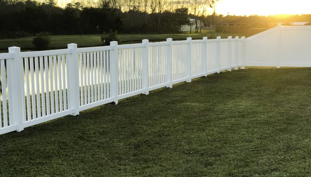 Should I Hire a Tampa Fence Company to Install Wood Fencing?