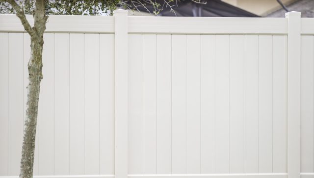 What Type of Fencing Should You Buy from a King of Prussia Fence Company?