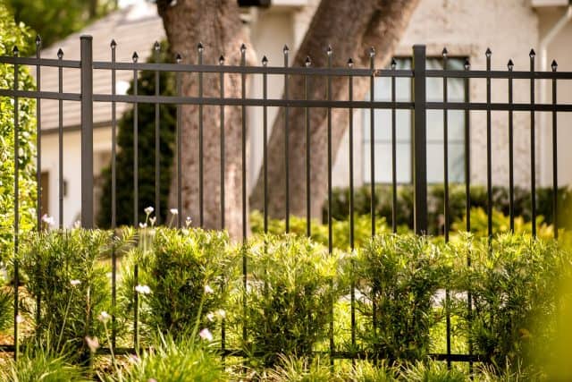 How Does a Warminster Fence Company Handle the Installation Process?