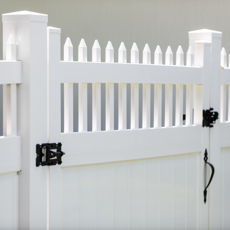 fence white vinyl fence