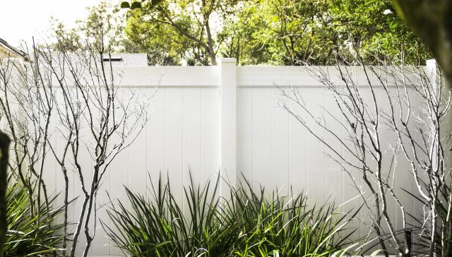 Hire a Greenville Fence Company to Reap the Benefits of a New Fence