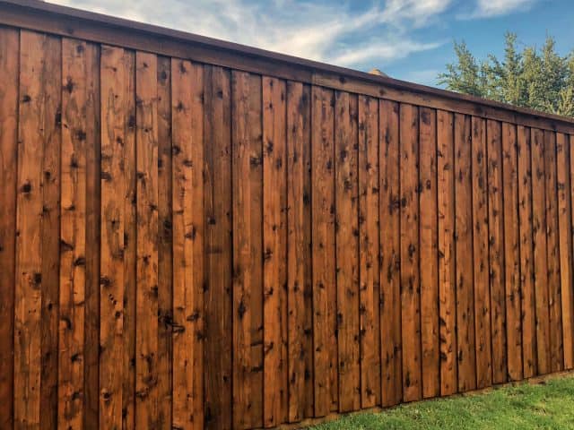What Fencing Options Are Available from a Sugar Land Fence Company?