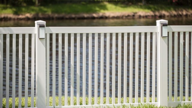 The Fence Contractor Checklist Every Homeowner Needs to Read