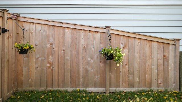 Does a Dawsonville Fence Company Finance Fencing Projects?