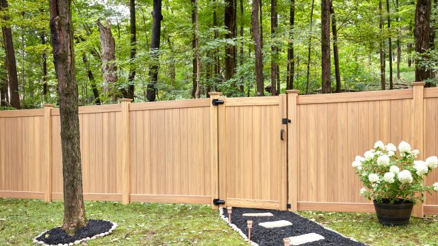 How Much Time Should You Spend Looking for a Toledo Fence Company?