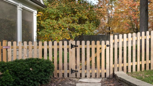 Does a Toms River Fence Company Get a Permit for You?