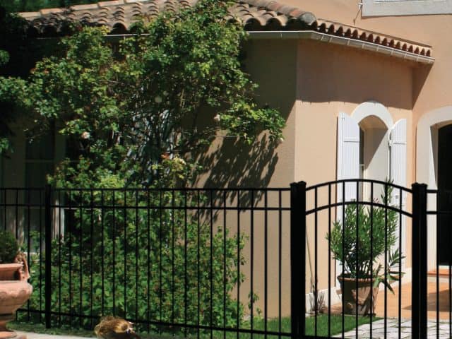 The Advantages of a Steel Fence from Superior Fence and Rail of Fort Worth