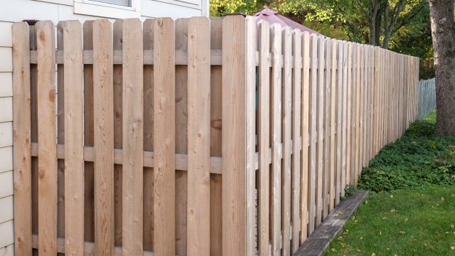 Does a Lakewood Fence Company Charge for a Quote?