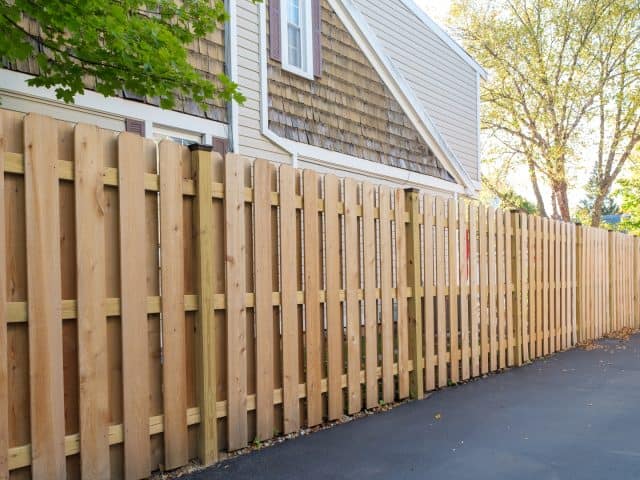 Pros and Cons of Hiring a Cedar Park Fence Builder