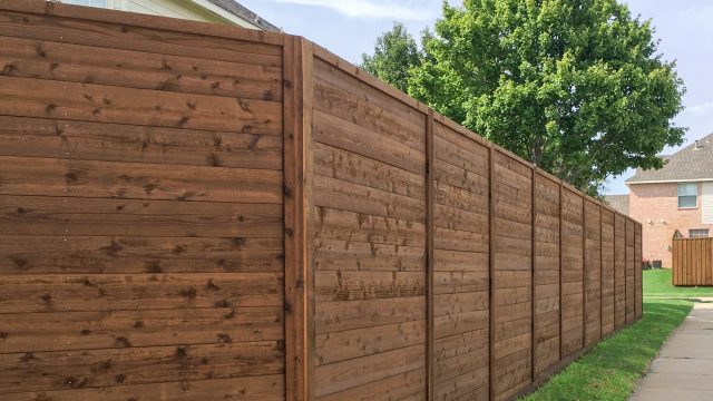 What to Expect from a Brookshire Fence Company