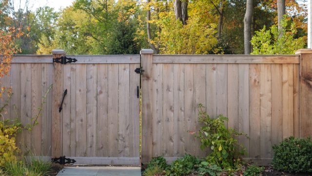 What Does a Haines City Fence Installation Contractor Do?