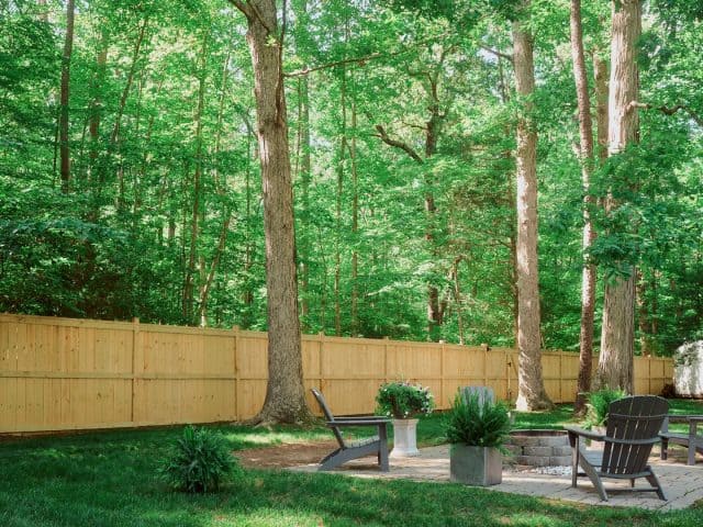 Working Hard Every Single Day To Consummate Fence Appeal All Over America