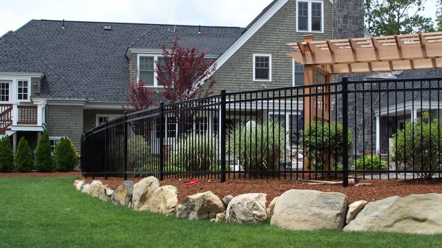 Low-Water Yards Thanks To The Best Bountiful Fence Company