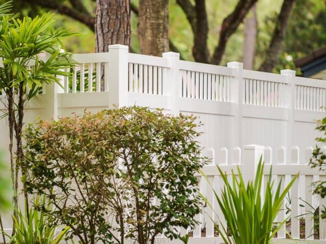 Exploring Options for Charlotte Vinyl Fences