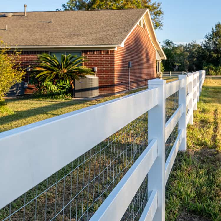 livestock fencing contractors near me