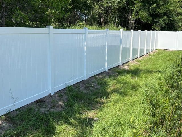Apopka Florida Backyard Get The Royal Treatment With Customized Superior Fence & Rail Installation