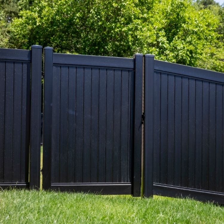 Cleveland vinyl fence installers Cleveland vinyl fence installers