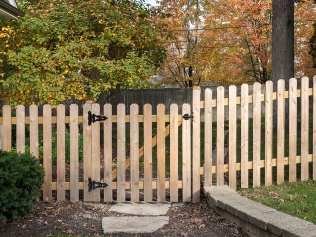 The Fence Builders in My Area You Can Trust