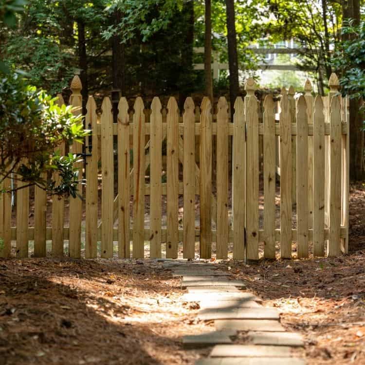 Middletown fence company Middletown fence company
