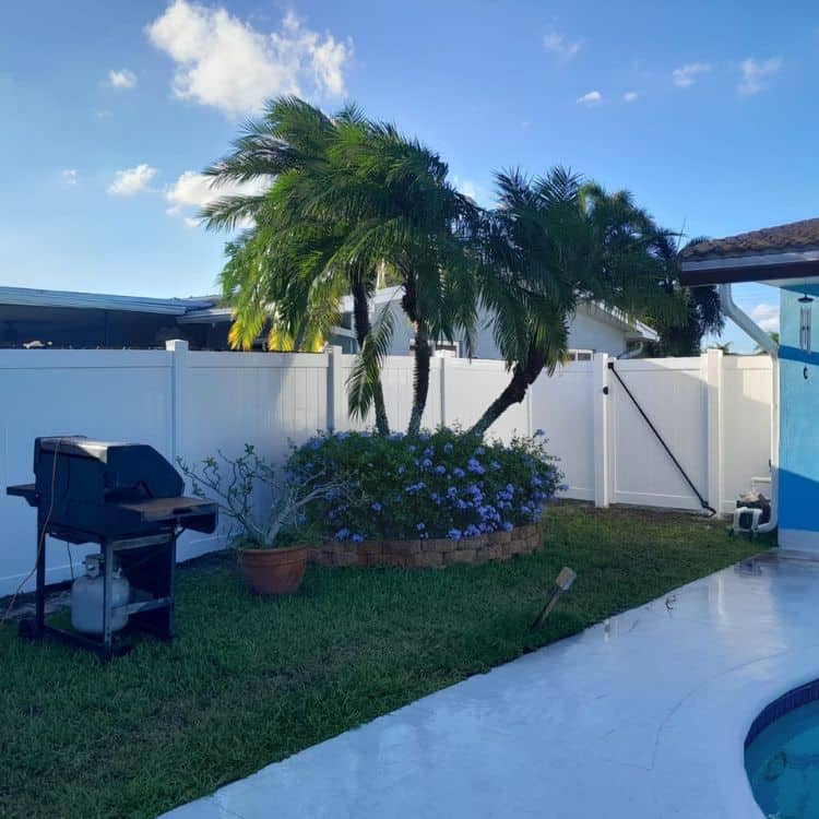 vinyl fence installers near me